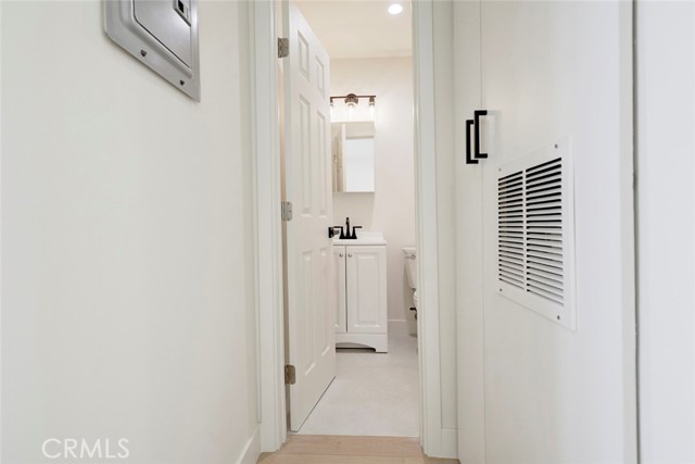 Detail Gallery Image 10 of 32 For 9917 Marcus Ave #9917,  Tujunga,  CA 91042 - 2 Beds | 1/1 Baths