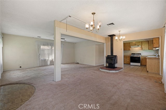 991 Vermont Street, Gridley CA: https://media.crmls.org/medias/426eacbe-74c3-4f19-8327-7bd06463cafd.jpg