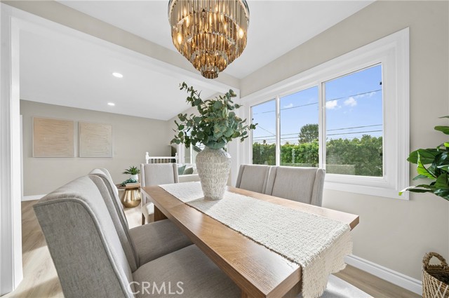 Detail Gallery Image 3 of 47 For 922 E Edgecomb, Covina,  CA 91724 - 5 Beds | 2 Baths