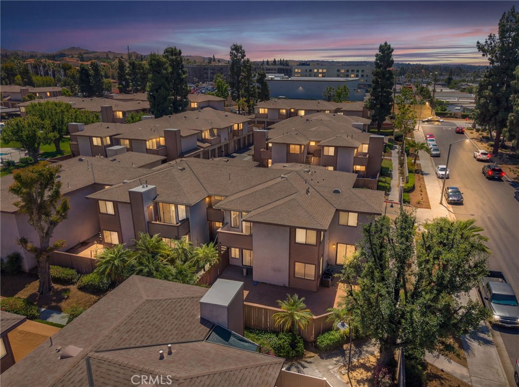 1337 Massachusetts #204