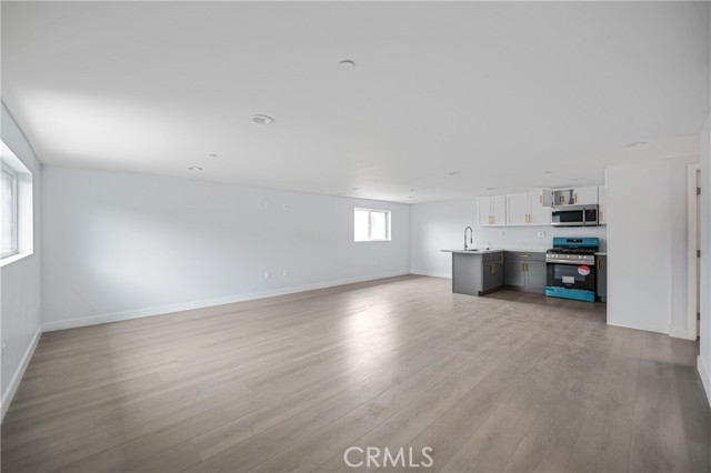 3301 Obama Boulevard, Los Angeles CA: https://media.crmls.org/medias/427031d7-8885-4293-839c-76aafcc1c917.jpg