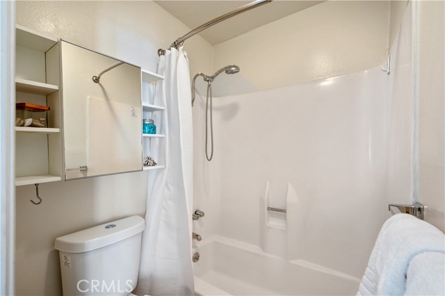 Detail Gallery Image 43 of 66 For 555 Esplanade #320,  Redondo Beach,  CA 90277 - 2 Beds | 2 Baths