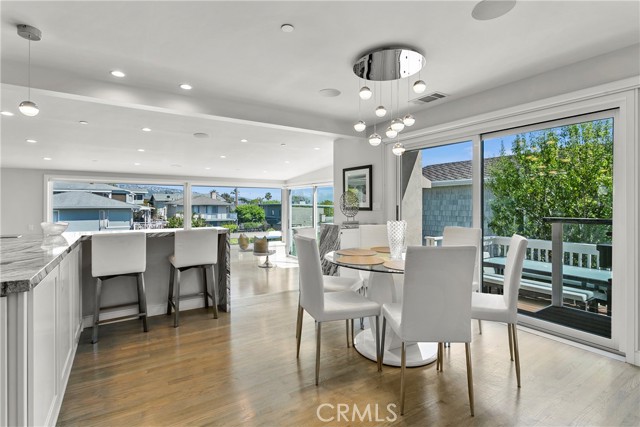 166 Fairview Street, Laguna Beach CA: https://media.crmls.org/medias/4271e8ec-77f8-45f0-a459-c3aa3572eddc.jpg
