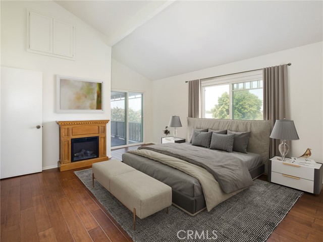 Detail Gallery Image 7 of 18 For 724 Loma Vista St, El Segundo,  CA 90245 - 4 Beds | 3 Baths