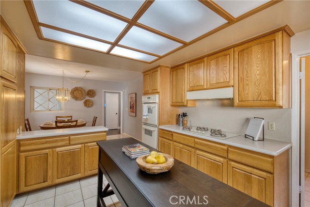 Detail Gallery Image 12 of 39 For 3025 Hollywell Pl, Glendale,  CA 91206 - 3 Beds | 2/1 Baths