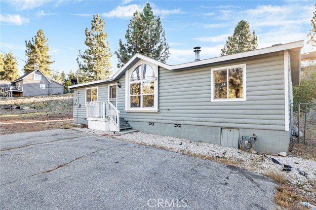 Detail Gallery Image 3 of 21 For 217 Greenspot Bld, Big Bear City,  CA 92314 - 3 Beds | 2 Baths