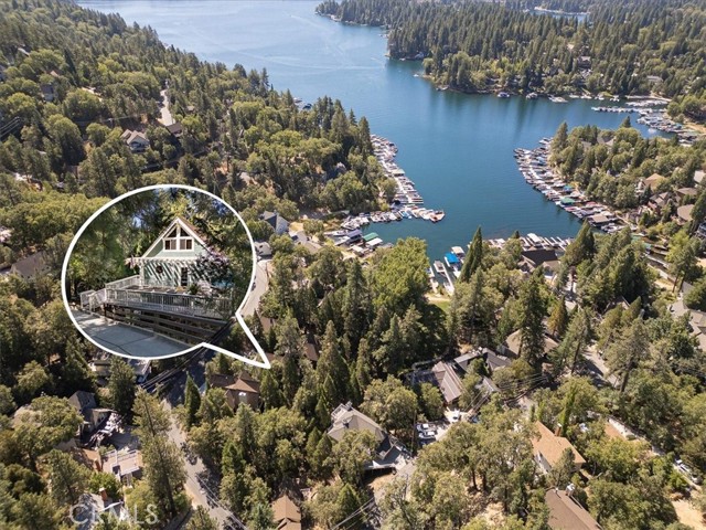 Detail Gallery Image 1 of 1 For 27637 W Shore Rd, Lake Arrowhead,  CA 92352 - 3 Beds | 3 Baths