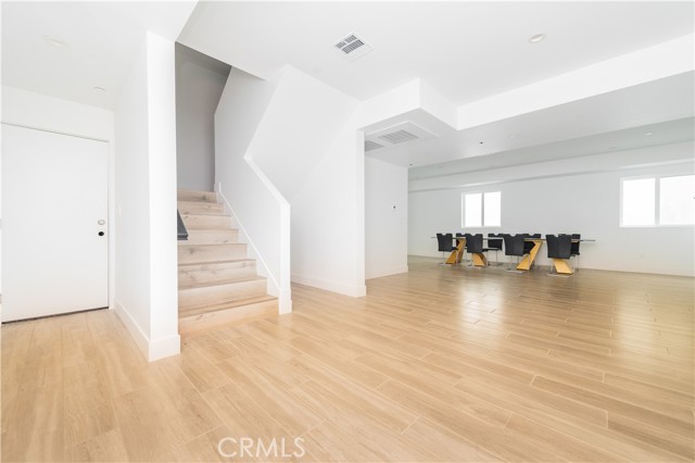 Detail Gallery Image 6 of 6 For 1598 W 36th St, Los Angeles,  CA 90018 - – Beds | – Baths