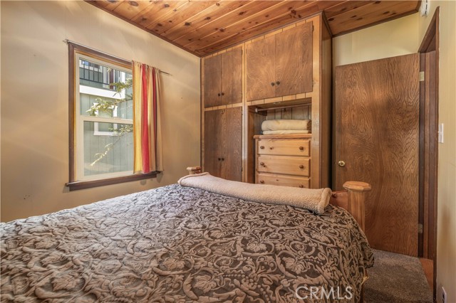 Detail Gallery Image 37 of 40 For 39791 Forest, Big Bear Lake,  CA 92315 - 3 Beds | 2 Baths