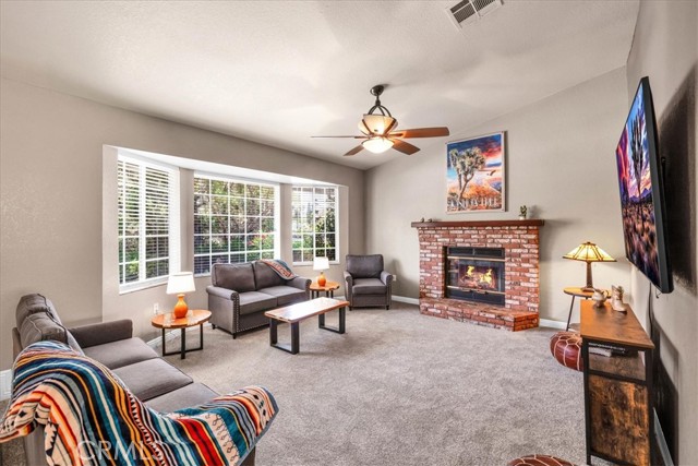 Detail Gallery Image 11 of 57 For 57856 El Dorado Dr, Yucca Valley,  CA 92284 - 3 Beds | 3 Baths