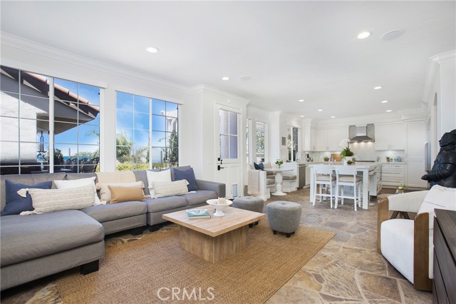 33 Renata, Newport Coast CA: https://media.crmls.org/medias/42745c80-dffb-4513-890e-3fe50d12fa3d.jpg