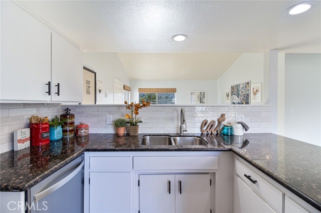 Detail Gallery Image 10 of 31 For 6556 Lupine Ave, Twentynine Palms,  CA 92277 - 3 Beds | 2 Baths