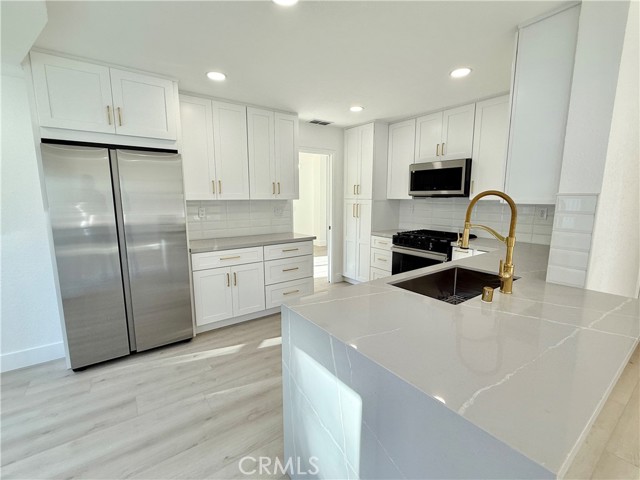 Detail Gallery Image 12 of 52 For 25622 Greenfield, Laguna Niguel,  CA 92677 - 4 Beds | 3 Baths