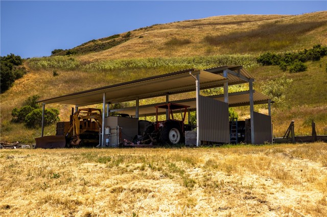 680 Spring Canyon Lane, Nipomo CA: https://media.crmls.org/medias/4274f1ac-40ef-485e-8020-79f848625b6f.jpg