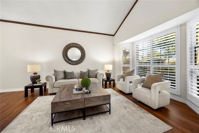 Detail Gallery Image 4 of 29 For 2257 Seaview Drive, Fullerton,  CA 92833 - 4 Beds | 3 Baths