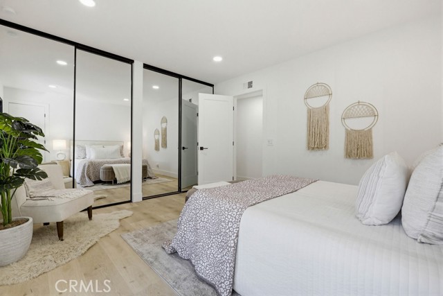 Detail Gallery Image 11 of 28 For 410 W Crystal View, Orange,  CA 92865 - 5 Beds | 3 Baths