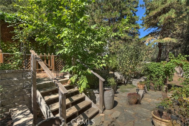 Detail Gallery Image 31 of 39 For 22911 Crest Forest Dr, Crestline,  CA 92325 - 3 Beds | 2/1 Baths