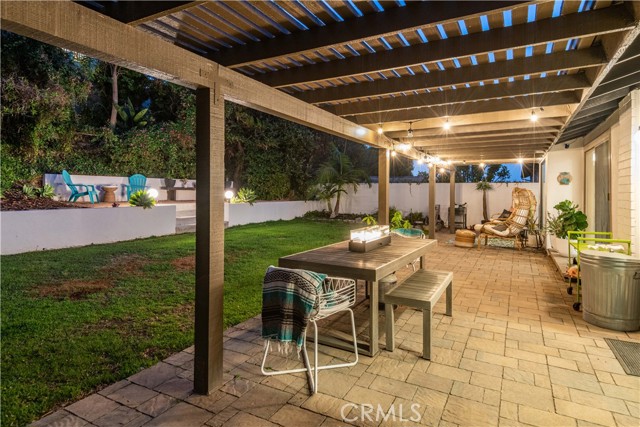4031 Rousseau Lane, Palos Verdes Peninsula, California 90274, 3 Bedrooms Bedrooms, ,2 BathroomsBathrooms,Residential,Sold,Rousseau,PV22183505