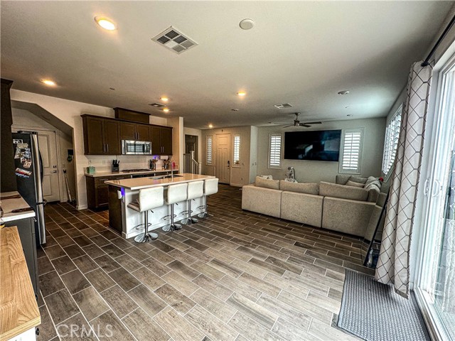 Detail Gallery Image 18 of 34 For 16281 Castello Ln #2,  Fontana,  CA 92336 - 3 Beds | 2/1 Baths