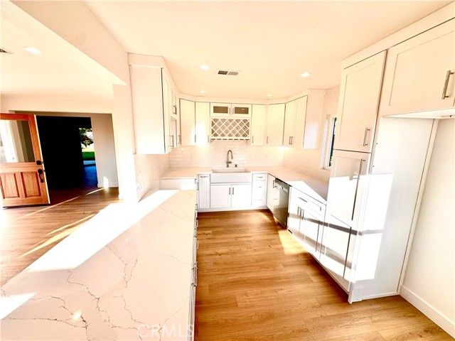 Detail Gallery Image 8 of 35 For 2064 Republic Ave, Costa Mesa,  CA 92627 - 4 Beds | 2 Baths