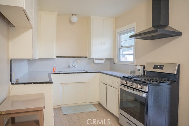400 N Lee Avenue, Fullerton CA: https://media.crmls.org/medias/42785490-14ab-4d90-8e94-6339f2a0acba.jpg