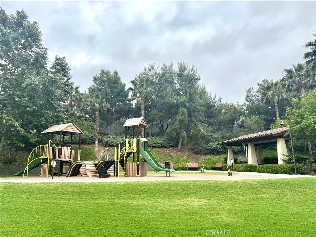 https://media.crmls.org/medias/42786642-f731-4f26-87b3-9666903c0050.jpg?preset=X-Large