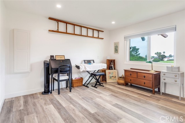 2501 S El Camino Real, San Clemente CA: https://media.crmls.org/medias/4278848a-5958-4a0a-9803-f515a6847bb0.jpg