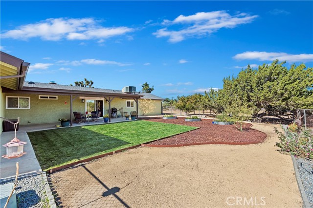 Detail Gallery Image 37 of 48 For 7215 Kourie Way, Oak Hills,  CA 92344 - 2 Beds | 2 Baths