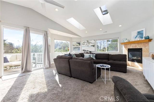 Detail Gallery Image 2 of 30 For 410 Island St, Morro Bay,  CA 93442 - 3 Beds | 2/1 Baths