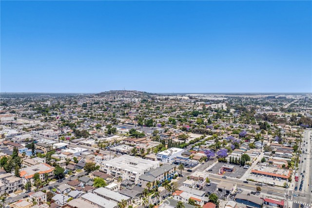 1225 Bennett Avenue, Long Beach CA: https://media.crmls.org/medias/42797c82-f8ca-4f36-85e6-4659144bddf0.jpg