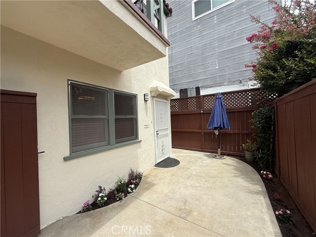 2851 E Vista ST