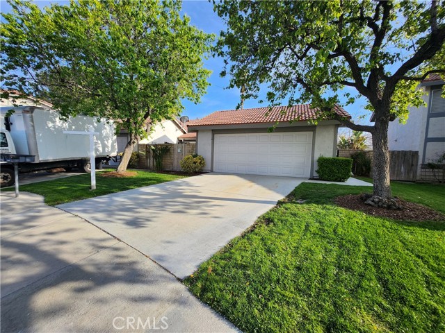 Photo of 15704 Ada Street, Canyon Country, CA 91387