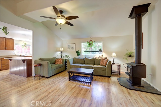 4887 Arizona Avenue, Atascadero CA: https://media.crmls.org/medias/427bc291-b80b-4c81-808e-eb4ffaf55b78.jpg