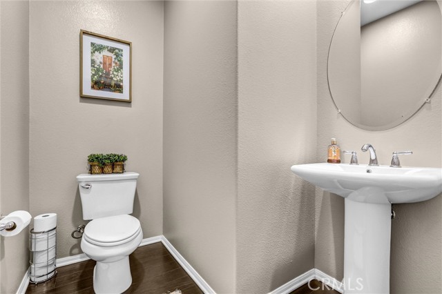 Detail Gallery Image 13 of 15 For 2245 Rolling River Ln #2,  Simi Valley,  CA 93063 - 3 Beds | 3 Baths