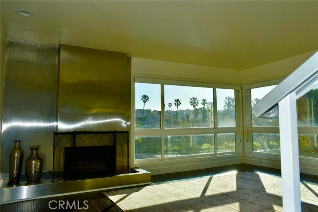 Detail Gallery Image 3 of 11 For 6400 Pacific #311,  Playa Del Rey,  CA 90293 - 2 Beds | 2 Baths