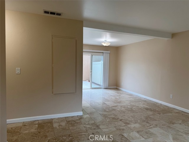 Front Image Thumbnail for CROC25270170