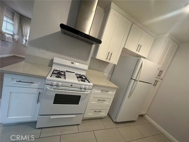Detail Gallery Image 7 of 13 For 103 N Bonnie Ave, Pasadena,  CA 91106 - 2 Beds | 1 Baths