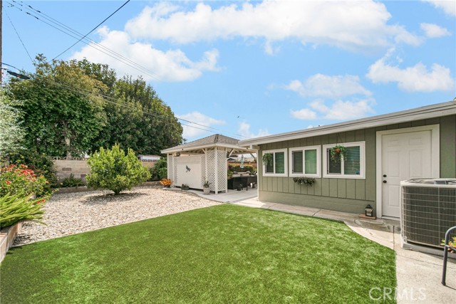 2316 Marshall Avenue photo 5