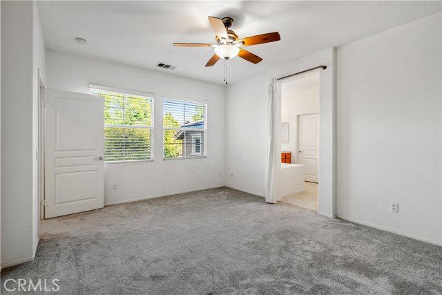 27446 Acacia Drive, Valencia CA: https://media.crmls.org/medias/427f8d93-220b-4a78-aa27-be2e7268899f.jpg