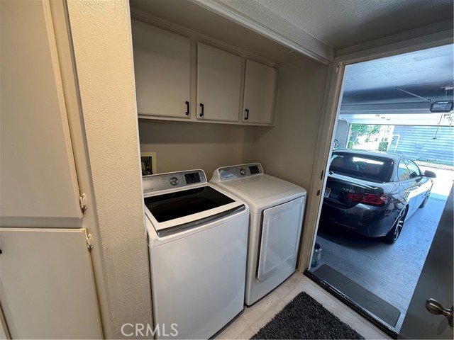 9213 Independence Way, North Hills CA: https://media.crmls.org/medias/427ff976-f8d8-4774-abf8-82d4ad529827.jpg
