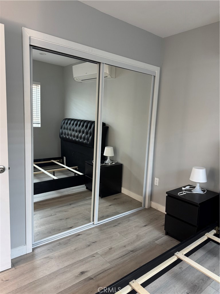 https://media.crmls.org/medias/4280b0b4-cc68-4c9a-81c4-85fd75610033.jpg?preset=X-Large