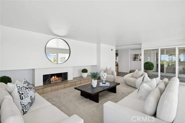 Detail Gallery Image 13 of 44 For 2701 Windover Dr, Corona Del Mar,  CA 92625 - 4 Beds | 2/1 Baths