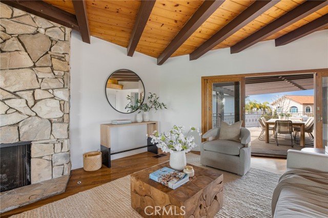 Detail Gallery Image 8 of 52 For 7836 W 81st, Playa Del Rey,  CA 90293 - 4 Beds | 2/1 Baths