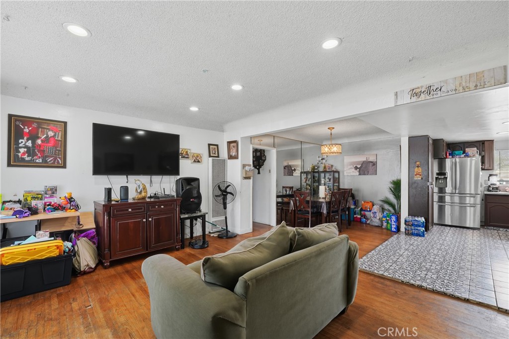 MLS #DW25244491 image #8