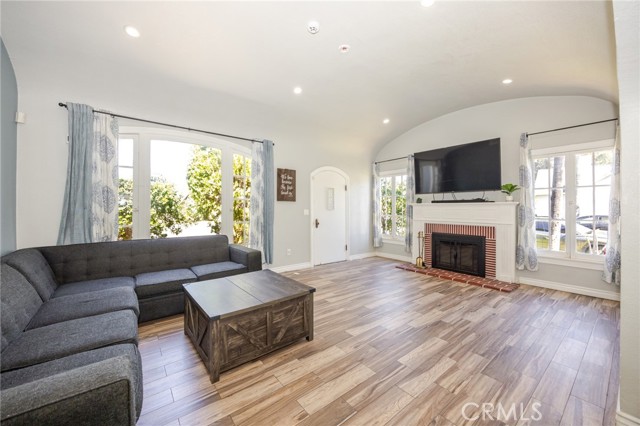 Detail Gallery Image 7 of 30 For 3708 Jurupa Ave, Riverside,  CA 92506 - 3 Beds | 1 Baths