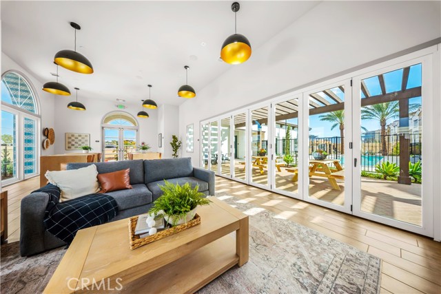 Detail Gallery Image 23 of 26 For 559 via Vallarta, Camarillo,  CA 93012 - 3 Beds | 2/2 Baths