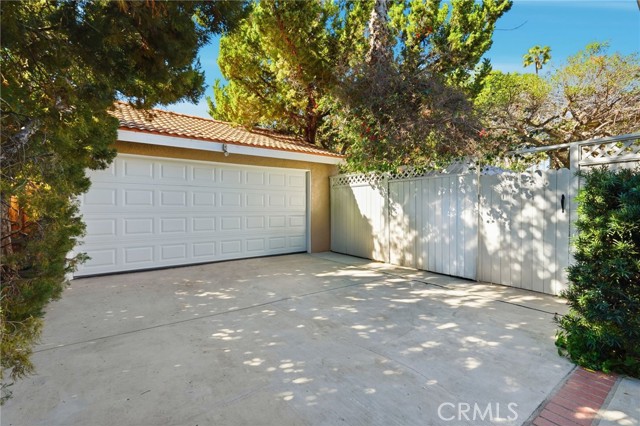 Detail Gallery Image 38 of 45 For 4963 Haskell, Encino,  CA 91436 - 4 Beds | 2 Baths