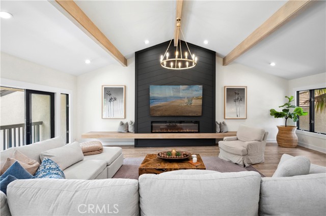 11 Mainsail Drive, Corona del Mar CA: https://media.crmls.org/medias/42849481-bf2b-4ba9-8e77-368dc69995fe.jpg