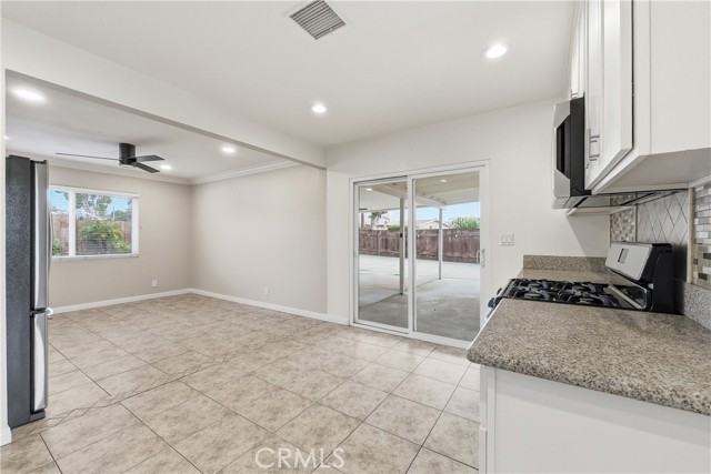 Detail Gallery Image 10 of 28 For 1647 N Lake, Ontario,  CA 91764 - 3 Beds | 2 Baths