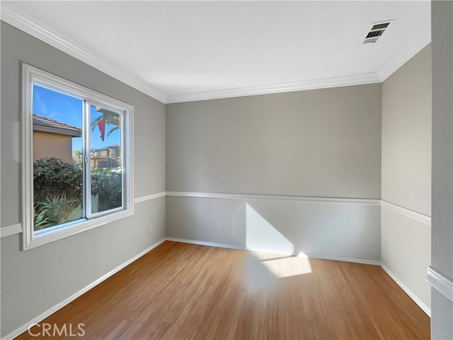 Image 12 of 28 For 37326 La Lune Avenue